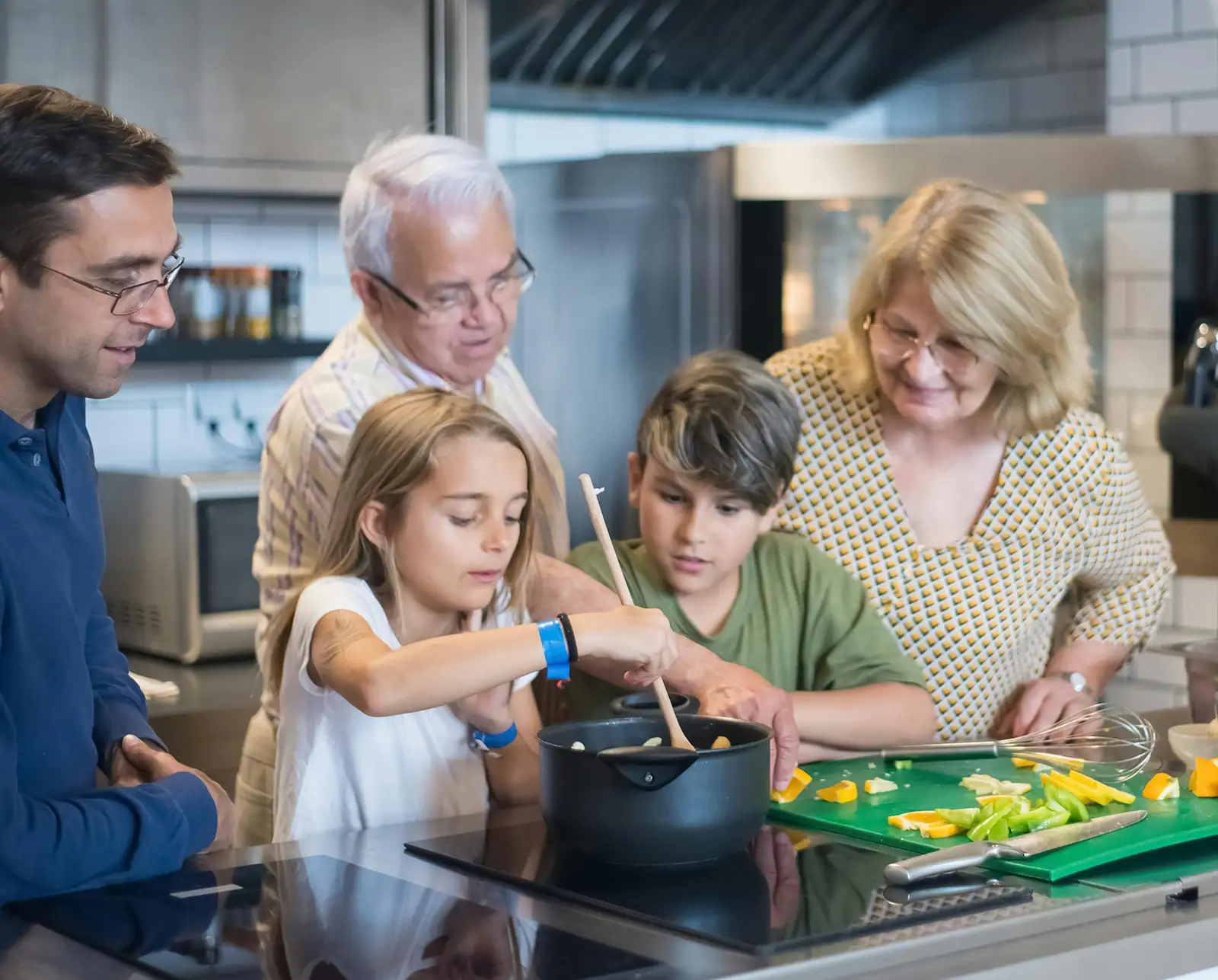 Multigenerational cooking class